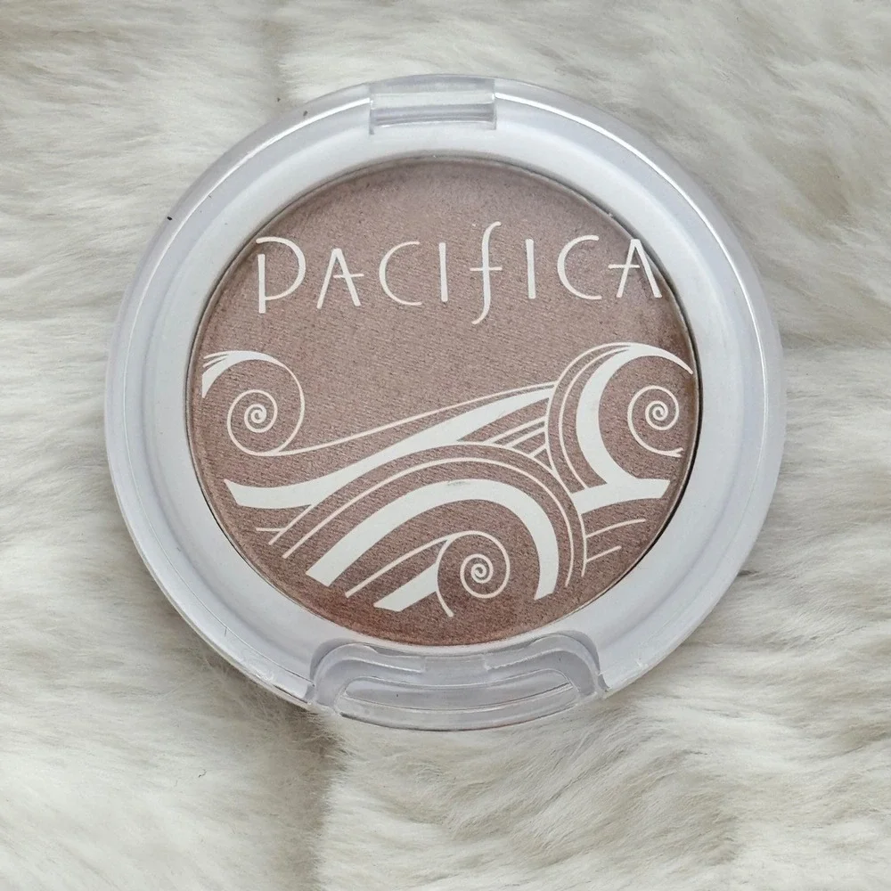 Pacifica Natural Mineral Coconut Eye Shadow 